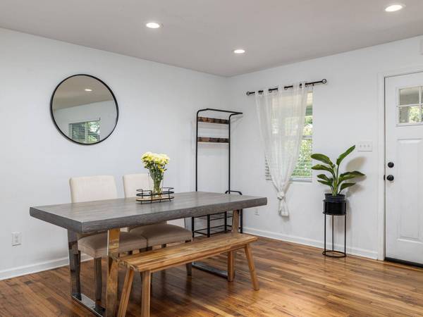 905 W Live Oak ST, Austin, TX 78704