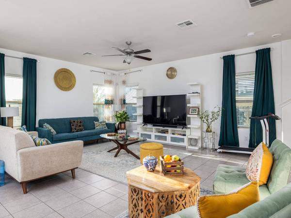 464 Druse LN, Jarrell, TX 76537