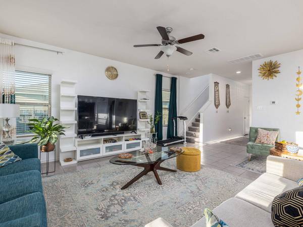 464 Druse LN, Jarrell, TX 76537