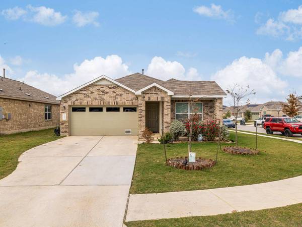 210 Escondido CIR, San Marcos, TX 78666