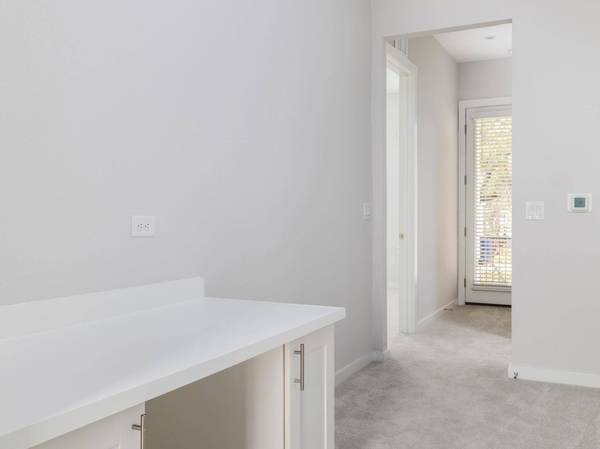 12001 Vista Parke DR #1204, Austin, TX 78726