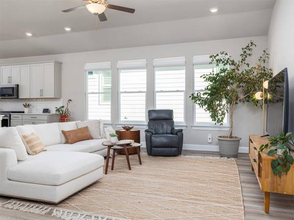 167 Victoria Peak LOOP, Dripping Springs, TX 78620