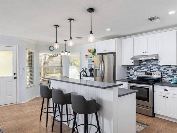 1310 Cedar Crest DR, Cedar Park, TX 78613