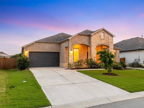 571 Climbing Rock LOOP, Dripping Springs, TX 78620