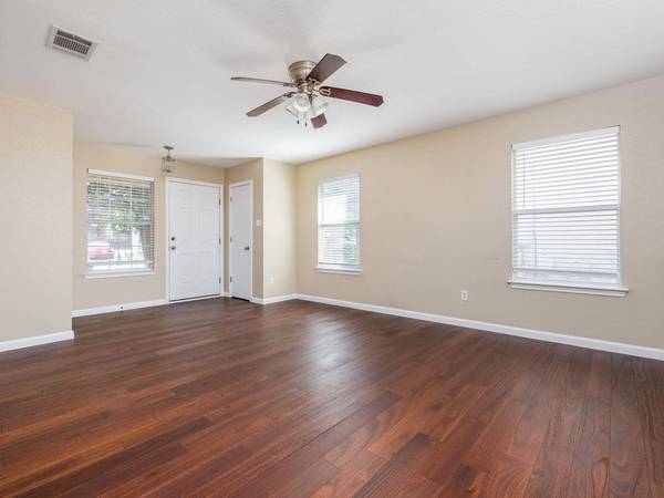 190 Quarter Ave, Buda, TX 78610