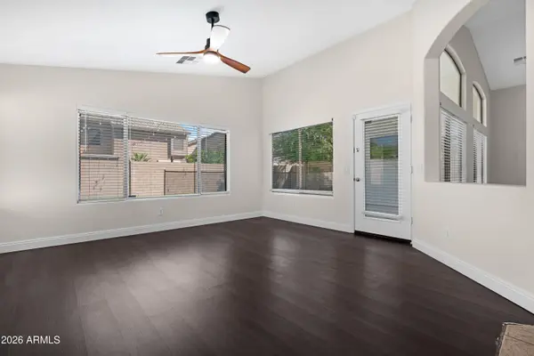 4394 E RUNAWAY BAY Drive, Chandler, AZ 85249