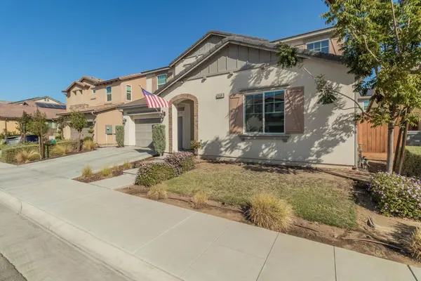 3569 Portals AVE, Clovis, CA 93619