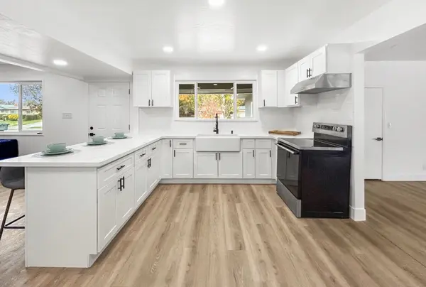 4741 N Bengston Ave, Fresno, CA 93705-0312
