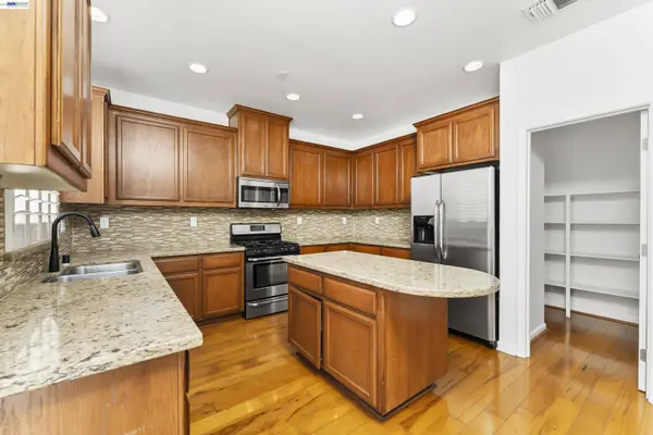 1411 Landmark Cir, Lincoln, CA 95648