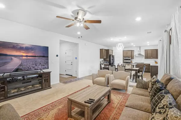 1653 Dairy LN, Manteca, CA 95337