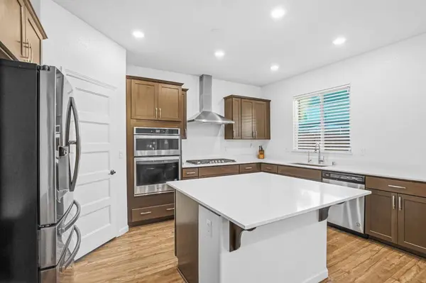 1653 Dairy LN, Manteca, CA 95337