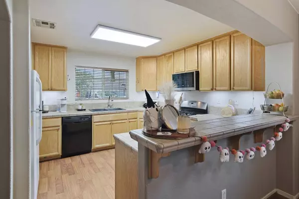 2136 W Chesler ST, Merced, CA 95348