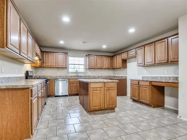 2601 S Lindsay AVE, Oklahoma City, OK 73129