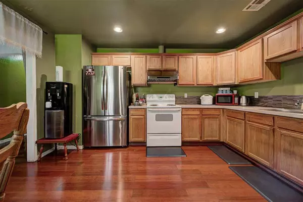 2609 S Lindsay AVE, Oklahoma City, OK 73129