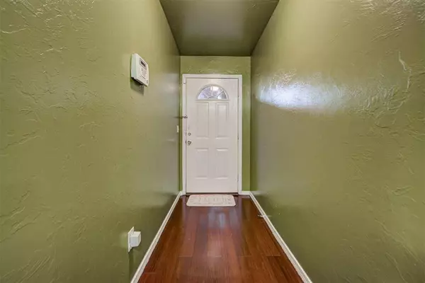 2609 S Lindsay AVE, Oklahoma City, OK 73129