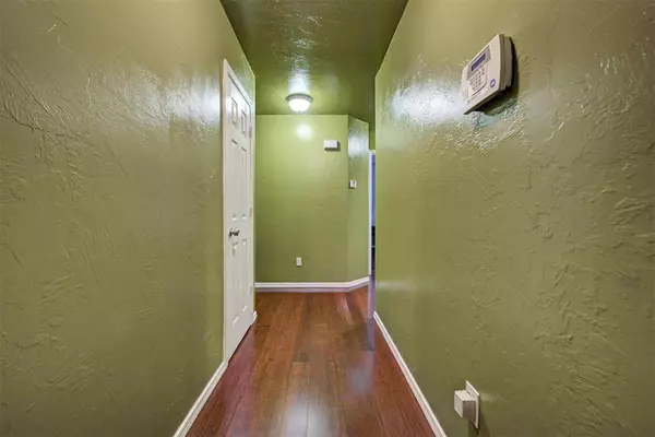 2609 S Lindsay AVE, Oklahoma City, OK 73129