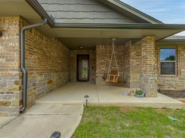 804 S PATTERSON DR, Moore, OK 73160