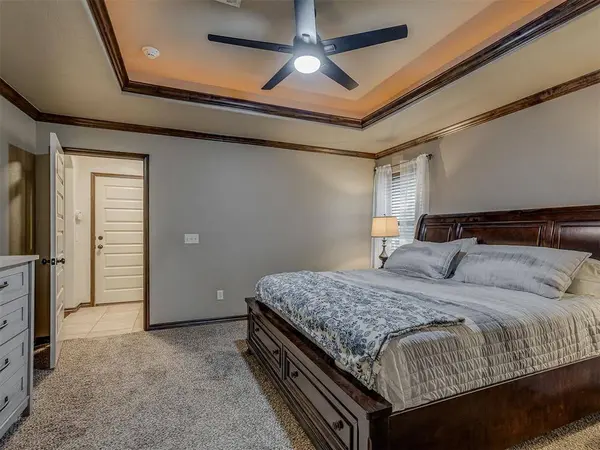 804 S PATTERSON DR, Moore, OK 73160