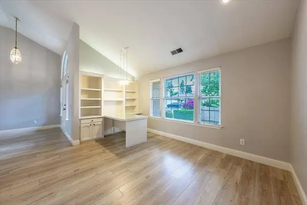 2065 Windsor AVE, Clovis, CA 93611