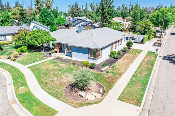 8495 Calaveras ST, Fresno, CA 93711