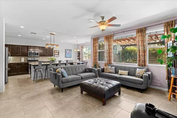 3930 Saginaw AVE, Clovis, CA 93619