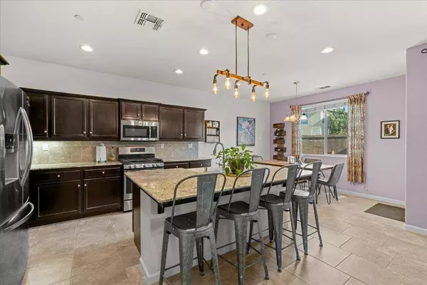 3930 Saginaw AVE, Clovis, CA 93619