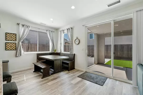 4146 Dennis AVE, Clovis, CA 93619