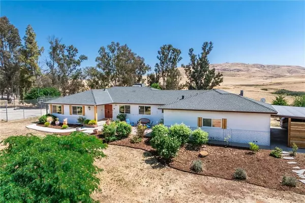 12194 N Armstrong AVE, Clovis, CA 93619