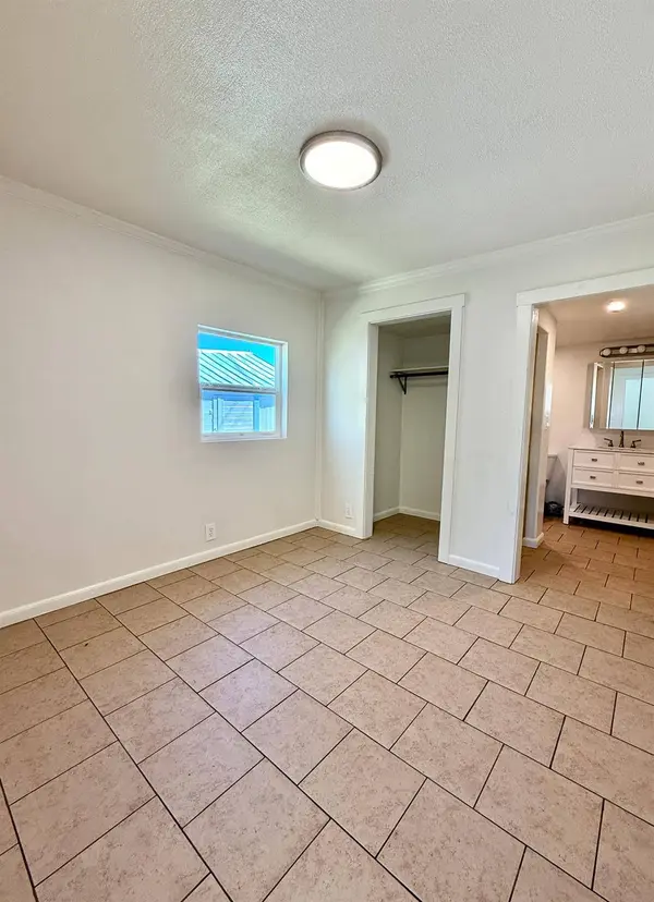 2824 C ST, Selma, CA 93662