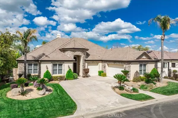 1540 E Golden Valley WAY, Fresno, CA 93730