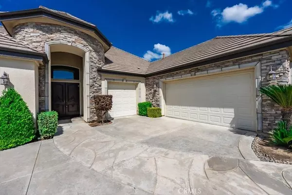 1540 E Golden Valley WAY, Fresno, CA 93730