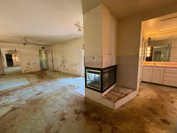 5671 Nantucket AVE, Fresno, CA 93704