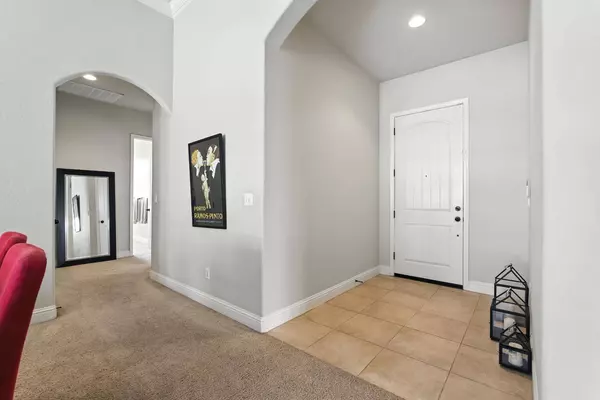 425 W Trenton AVE, Clovis, CA 93619