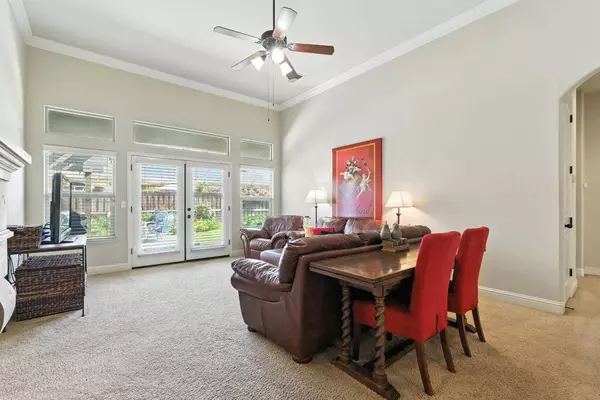 425 W Trenton AVE, Clovis, CA 93619