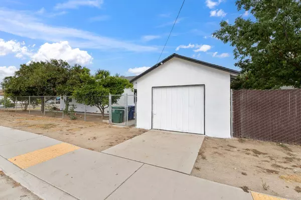 12575 W F AVE, Biola, CA 93606