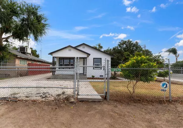 12575 W F AVE, Biola, CA 93606