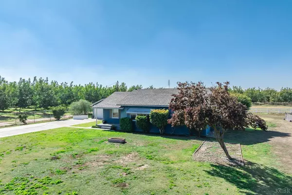 3058 7th Avenue, Hanford, CA 93230