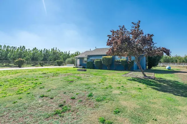 3058 7th Avenue, Hanford, CA 93230
