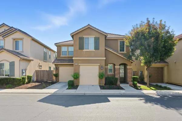 2059 E Axelson DR, Fresno, CA 93730