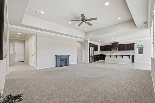 3938 Mecca AVE, Clovis, CA 93619