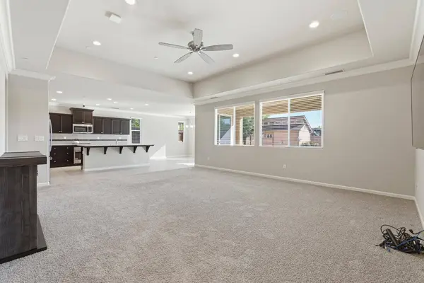 3938 Mecca AVE, Clovis, CA 93619