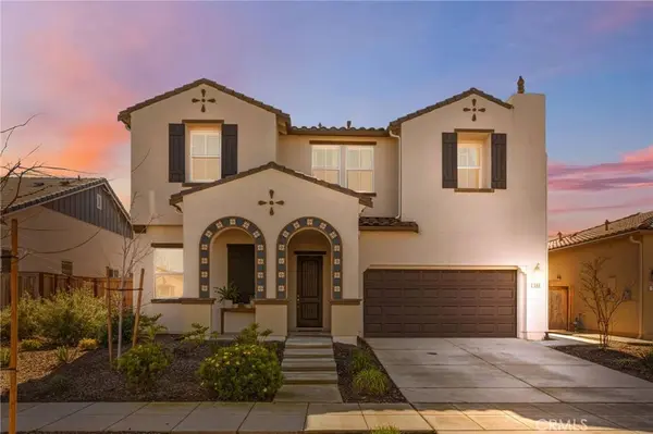 588 Overstone AVE, Madera, CA 93636