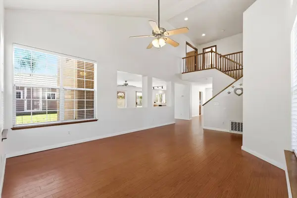 865 Mckelvy AVE, Clovis, CA 93611