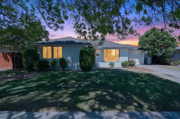 1812 W Bellaire WAY, Fresno, CA 93705