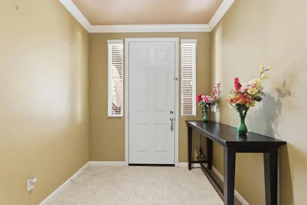 3609 Flint AVE, Clovis, CA 93619