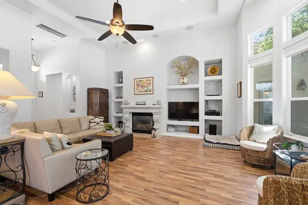 2140 Serena AVE, Clovis, CA 93619