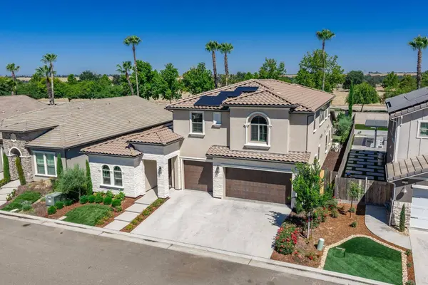 11315 N Via San Toma DR, Fresno, CA 93730