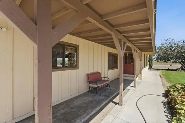 16528 14th AVE, Hanford, CA 93230