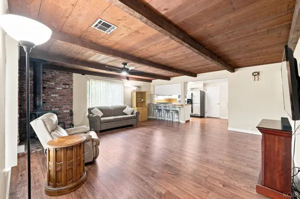 10840 Cedar ST, Armona, CA 93202