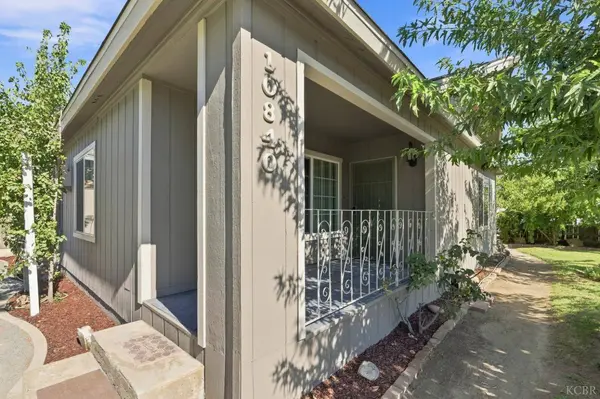 10840 Cedar ST, Armona, CA 93202